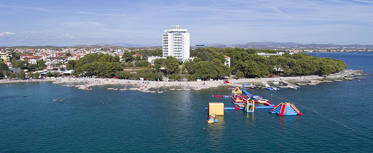 Villa Arausa 4*, Vodice, poletne počitnice - Kuponko.si