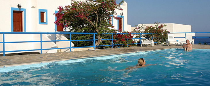 Albatros hotel*** na otoku Karpatos v Grčiji - Kuponko.si