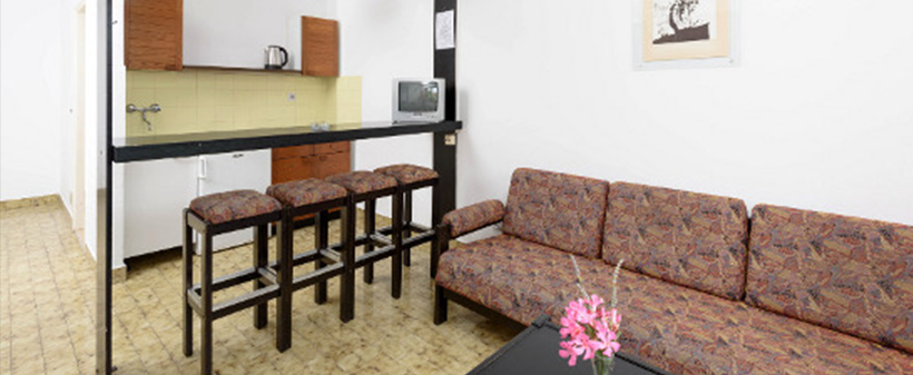 Apartmaji Medena 3*/4*, Seget Donji (Trogir) - Kuponko.si