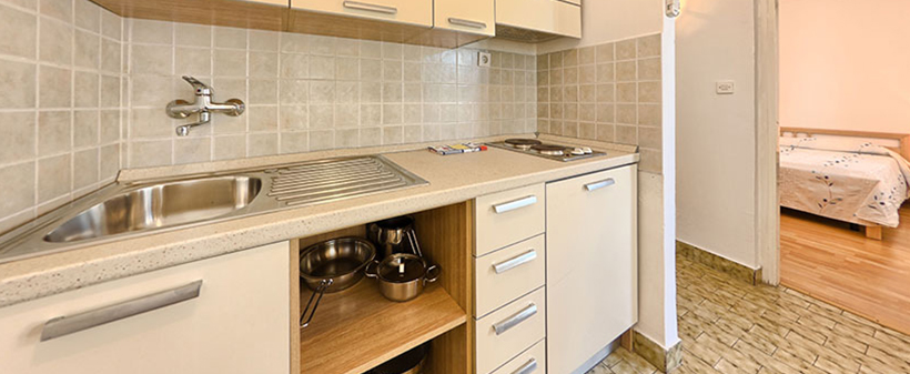 Apartmaji Medena 3*/4*, Seget Donji (Trogir) - Kuponko.si