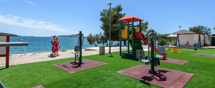 Apartmaji Medena 3*/4*, Seget Donji (Trogir) - Kuponko.si