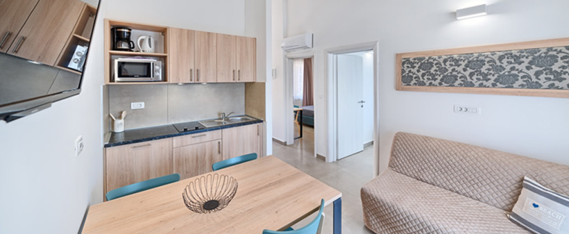 Apartmaji Medena 3*/4*, Seget Donji (Trogir) - Kuponko.si