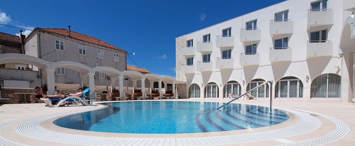 Hotel Korkyra 4*, Korčula: oddih s polpenzionom - Kuponko.si