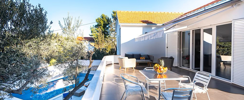 Vila Lidia, Brač: oddih na morju kupon - Kuponko.si