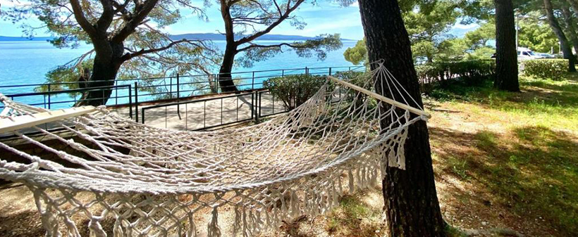 Family Resort Urania, Baška Voda: pomladni oddih - Kuponko.si