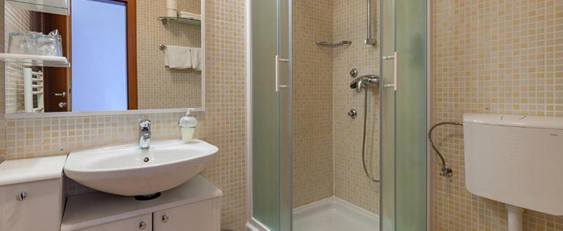 Aparthotel Pharia 3*, Hvar: krasen morski oddih - Kuponko.si