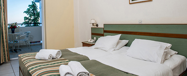 Hotel Porto Skala**** na otoku Kefalonija v Grčiji - Kuponko.si