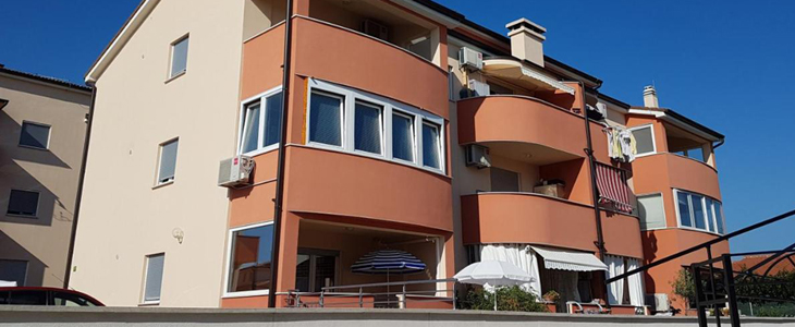 Orange Brist 3* Pula, nočitev v apartmaju - Kuponko.si