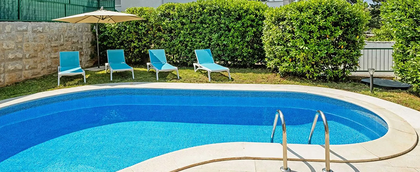 Luksuzne vile z bazenom 4*, Hvar: oddih za 8 oseb - Kuponko.si