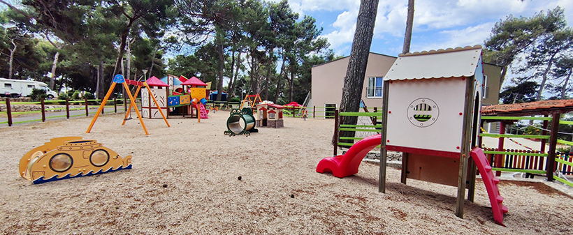 Mobilne hiške kamp Poljana, Mali Lošinj: pomladni oddih - Kuponko.si
