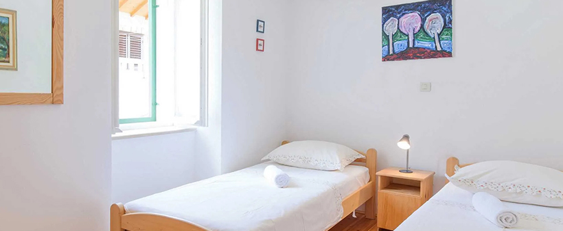 Villa Bonaca 3*, Sumartin, Brač: vila z bazenom - Kuponko.si