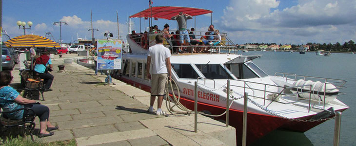 Panoramski izlet s katamaranom Glassboat Aquavision - Kuponko.si