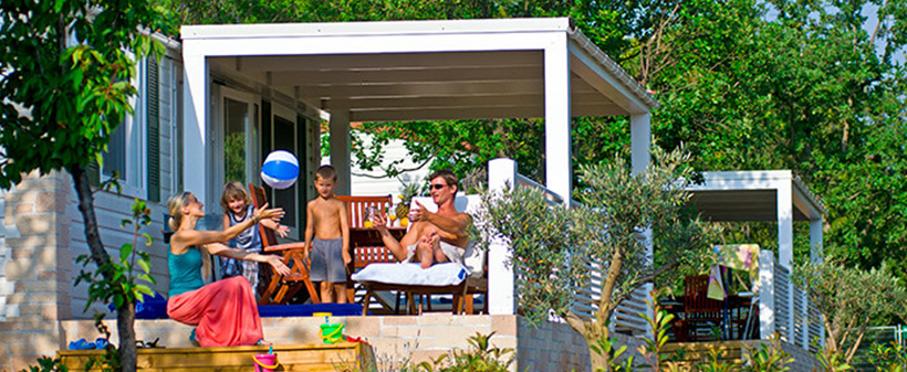 Lanterna Premium Camping Resort 4*: najem mobilne hiške - Kuponko.si