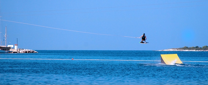 The Ski Lift Poreč - wakeboardanje ali smučanje na vodi - Kuponko.si