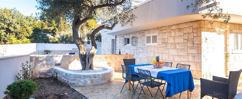 Vila Lidia, Brač: oddih na morju kupon - Kuponko.si