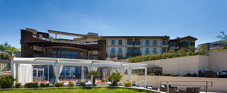 Blue Waves Resort 4*: wellness oddih s polpenzionom - Kuponko.si