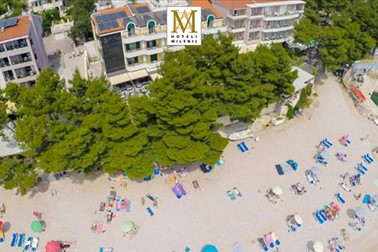 Hotel Milenij 4*, Makarska: hotel na plaži