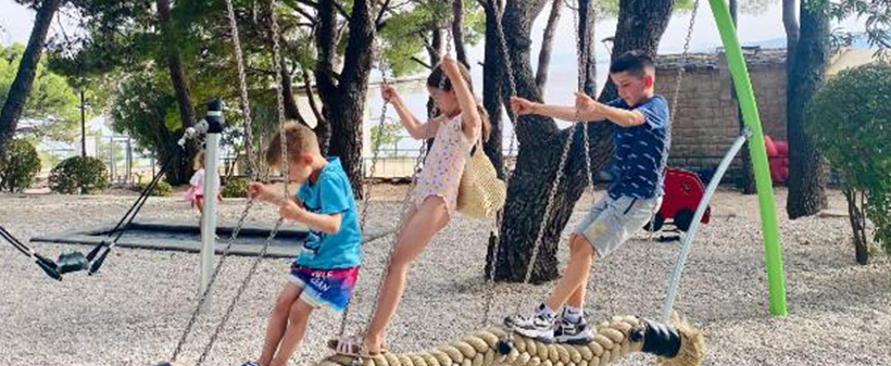 Family Resort Urania, Baška Voda: družinski oddih - Kuponko.si