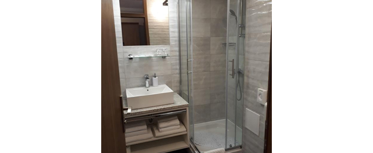 Hotel Albamaris 3*, Biograd na Moru, morski oddih - Kuponko.si