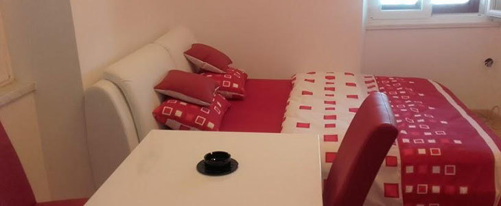 Apartmaji Riva, Biograd na Moru: apartmaji v Dalmaciji - Kuponko.si