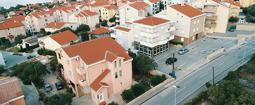Apartmaji**, ruleta, Novalja: oddih na Pagu - Kuponko.si