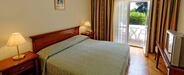 Hotel Val*** (ex Jadran), Seget Donji - Trogir - Kuponko.si