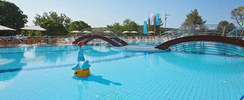 Kamp Veštar, Rovinj: mobilna hiška, morski oddih - Kuponko.si