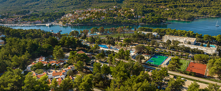 Valamar Amicor Green Resort 4*, Hvar: morski oddih - Kuponko.si