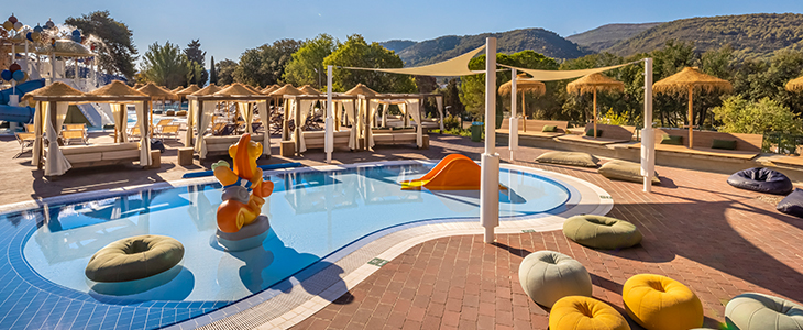 Valamar Amicor Green Resort 4*, Hvar: morski oddih - Kuponko.si