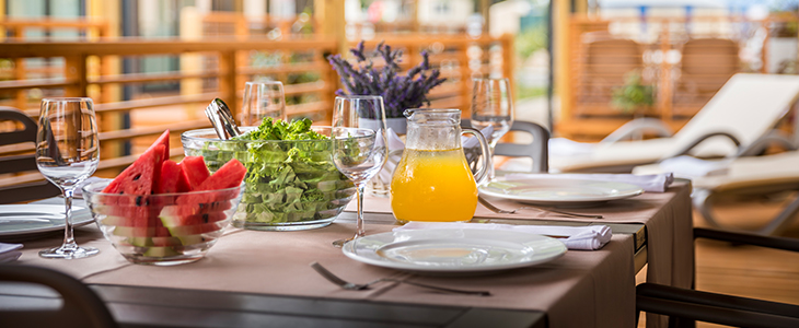 San Marino Camping Resort 4*, otok Rab, mobilne hišice - Kuponko.si San Marino Camping Resort 4*, otok Rab, mobilne hišice - Kuponko.si