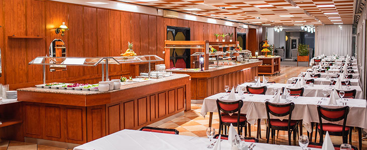 Hotel Mediteran 3*, Cirkvenica: oodih za 2, polpenzion - Kuponko.si