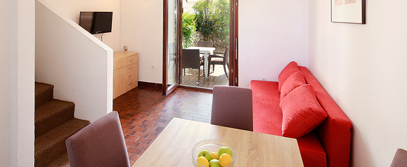 Turistično naselje Gajac, Pag: počitnice v apartmaju - Kuponko.si