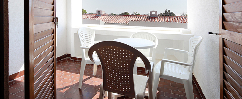 Turistično naselje Gajac, Pag: počitnice v apartmaju - Kuponko.si