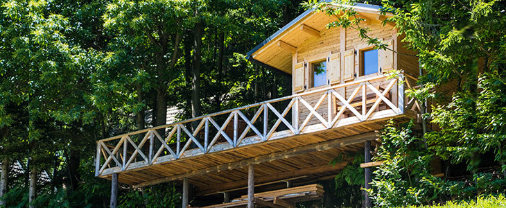 Oddih v glamping hiški v neokrnjeni naravi - Kuponko.si
