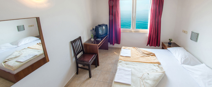 Beach hotel Croatia, 3x nočitev s polpenzionom - Kuponko.si