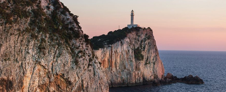 otok Lefkas z letalom - Grčija  - Kuponko.si