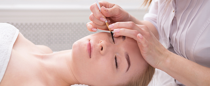 Arya Salon; tretma za trepalnice in obrvi - Kuponko.si