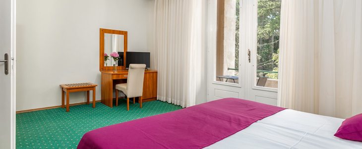 Hotel Neptun, Brioni: oddih s polpenzionom - Kuponko.si