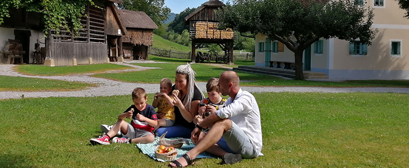 Muzej na prostem Rogatec: vstopnica - Kuponko.si