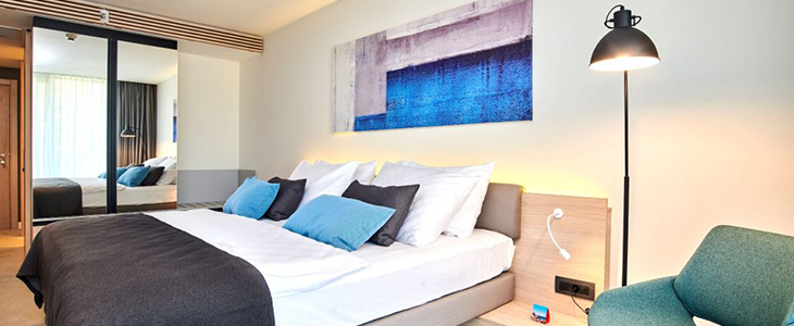 Hotel Park**** Plava Laguna Poreč - Kuponko.si