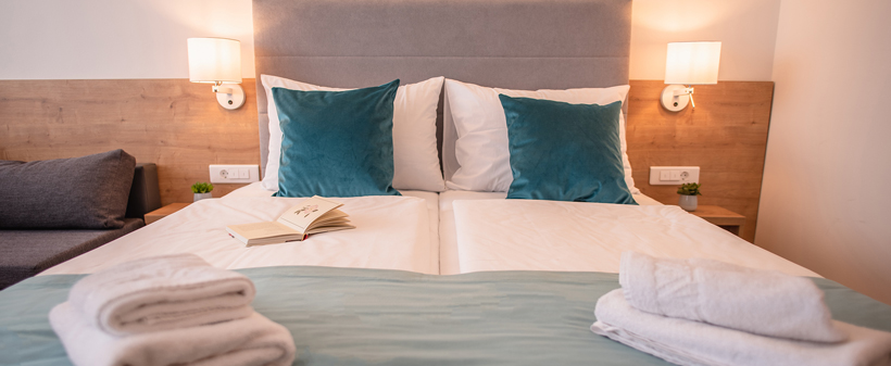 Hotel Mediteran 3*, Cirkvenica: oodih za 2, polpenzion - Kuponko.si