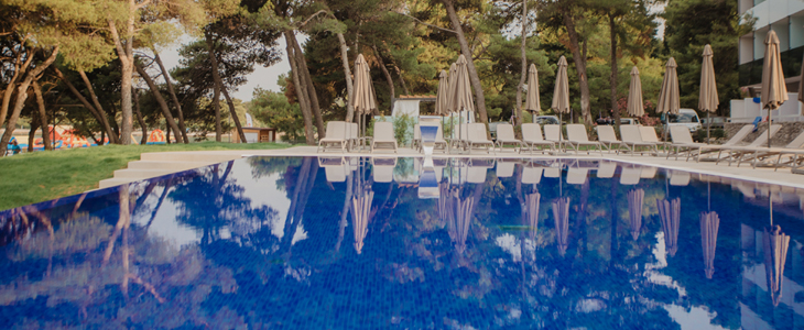 Villas Arausa 4*, Vodice: jesenski oddih - Kuponko.si