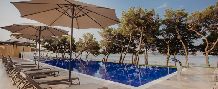 Villas Arausa 4*, Vodice: jesenski oddih - Kuponko.si