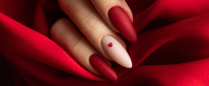 Perfect Nail Studio: Podaljševanje nohtov z gelom - Kuponko.si