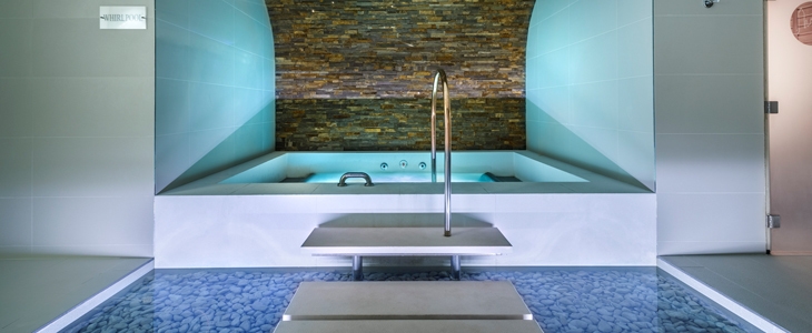 Valamar Collection Imperial Hotel**** Rab, morski oddih - Kuponko.si