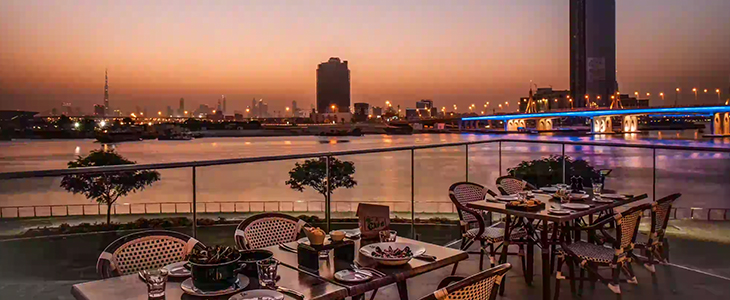Crowne Plaza***** Dubaj, Združeni Arabski Emirati - Kuponko.si
