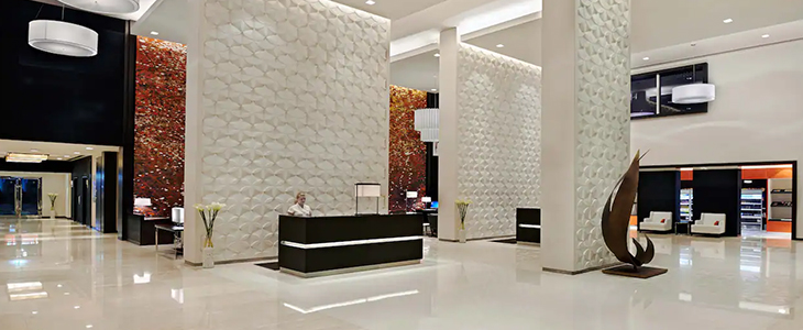 Hyatt Palace**** Dubaj, Združeni Arabski Emirati - Kuponko.si