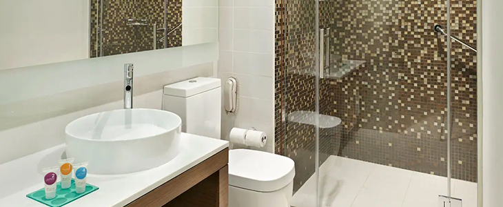 Hyatt Palace**** Dubaj, Združeni Arabski Emirati - Kuponko.si