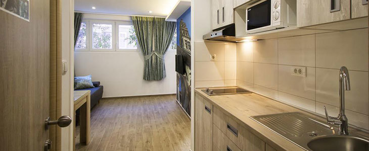 Oddih v moderno opremljenem apartmaju v Splitu - Kuponko.si
