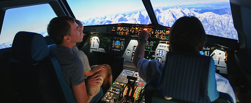 Flight simulator #1, let v letalskem simulatorju - Kuponko.si